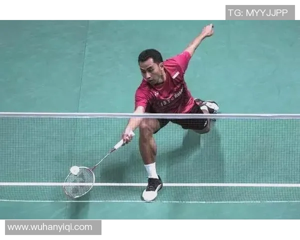 羽毛球新手必看：提升灵活性的全面入门技巧与训练方法